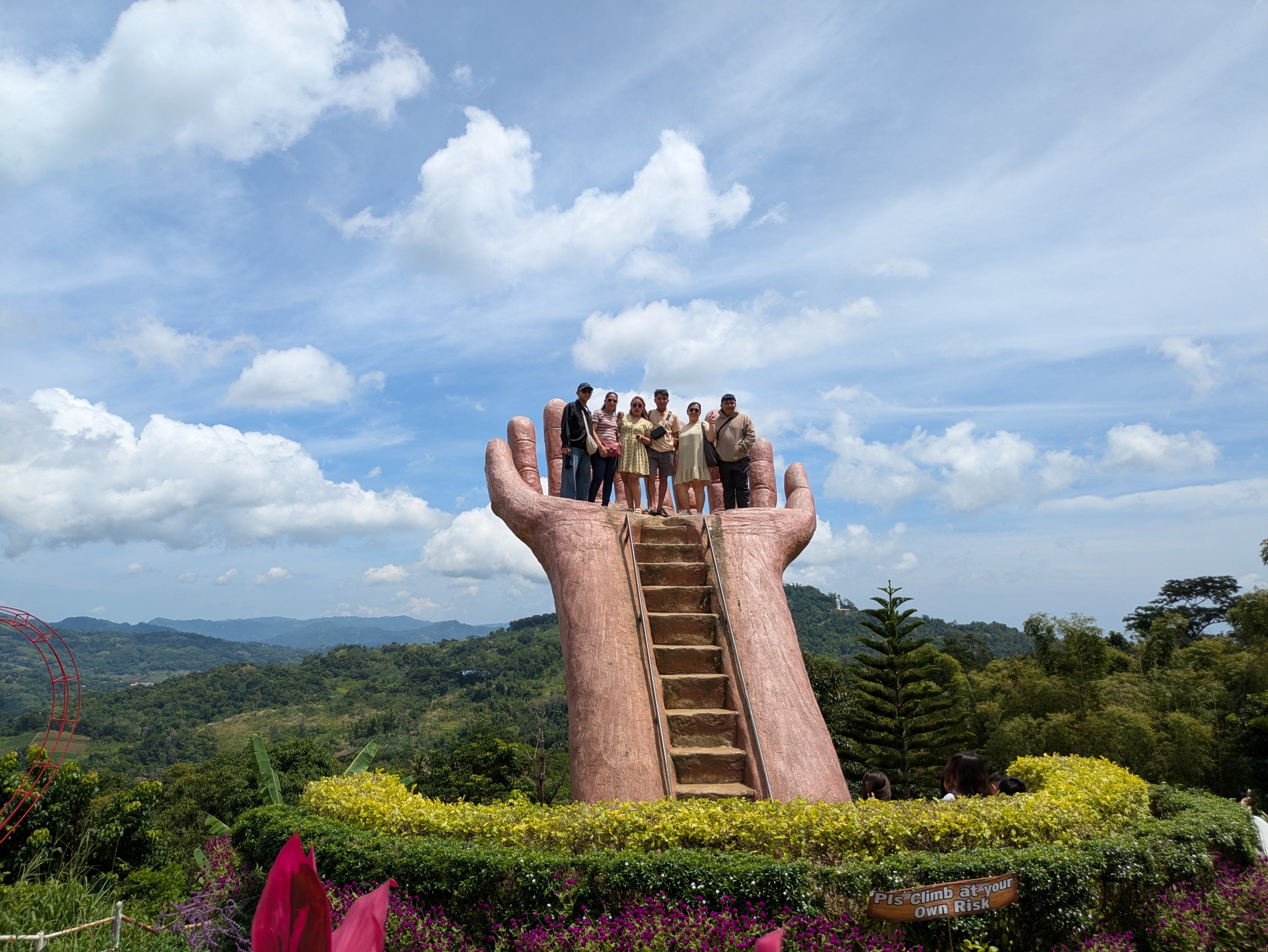 シティツアー】人気のシラオガーデンやテンプルオブレイヤに行けるセブ